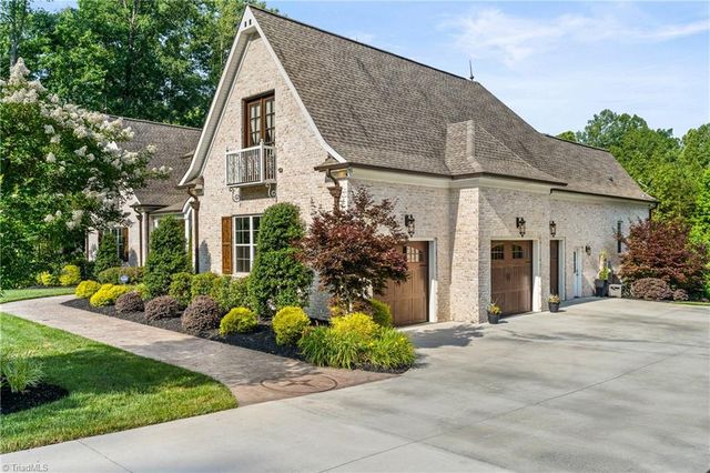 6323 Nesting Way, Oak Ridge, NC 27310