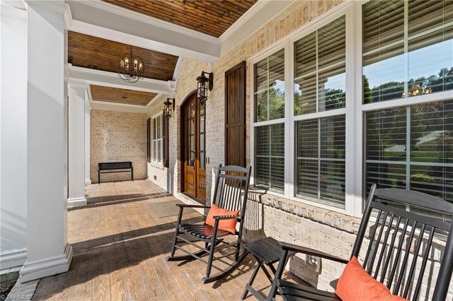 6323 Nesting Way, Oak Ridge, NC 27310