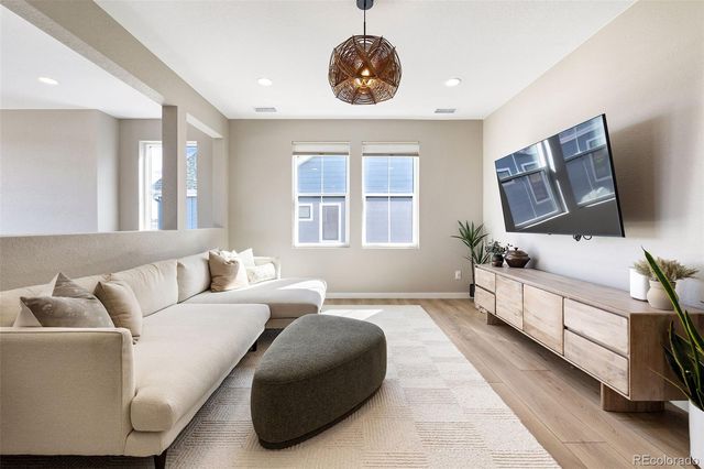 8827 Moonshimmer Trail, Littleton, CO 80125