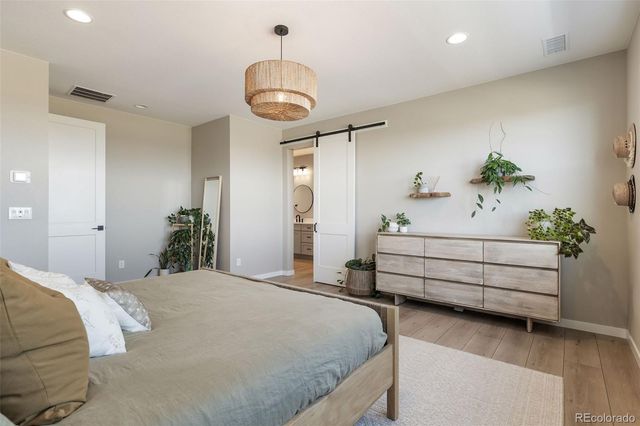 8827 Moonshimmer Trail, Littleton, CO 80125