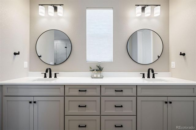 8827 Moonshimmer Trail, Littleton, CO 80125