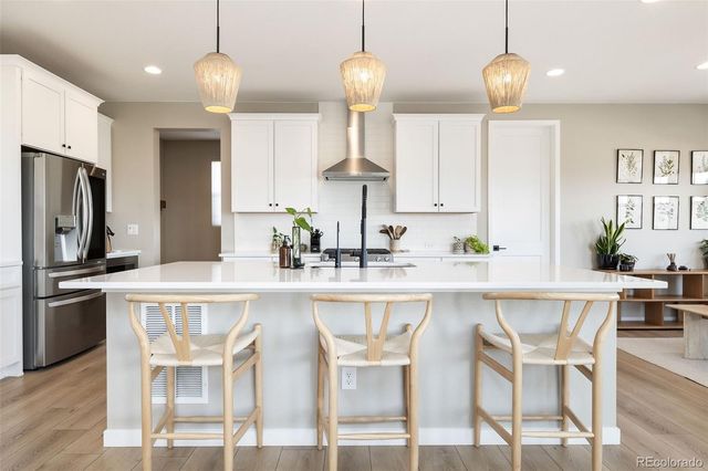 8827 Moonshimmer Trail, Littleton, CO 80125