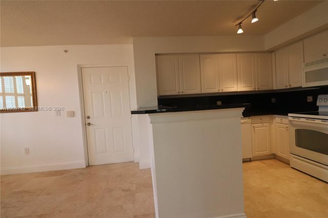 4836 N State Road 7 5207, Coconut Creek, FL 33073