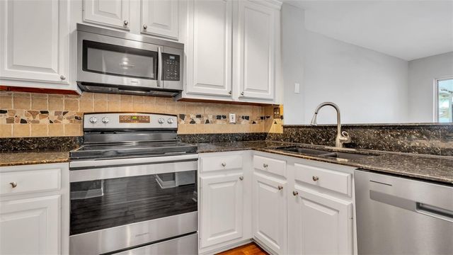 11804 BRANCH MOORING DRIVE, Tampa, FL 33635