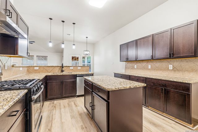14000 MASSENA PARK, Live Oak, TX 78233