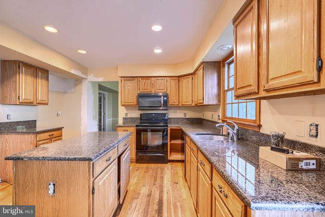 106 IDLEWILD RD, Severna Park, MD 21146
