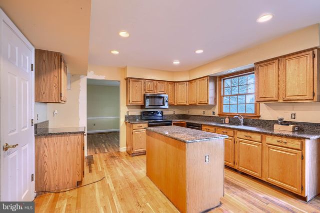 106 IDLEWILD RD, Severna Park, MD 21146