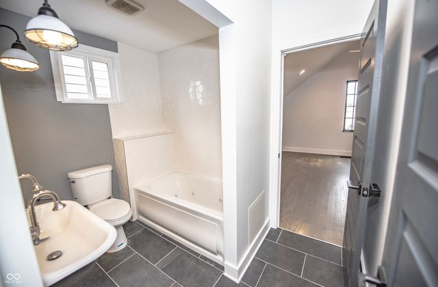 615 E Morris Street, Indianapolis, IN 46203