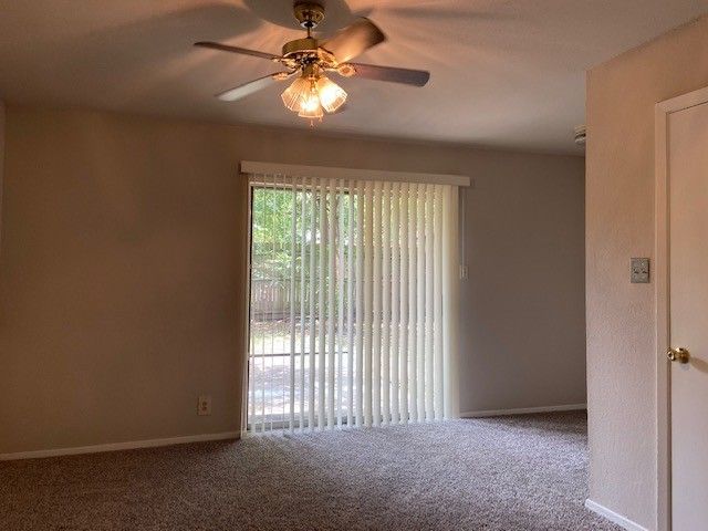 118 Maple Street A, Arlington, TX 76011