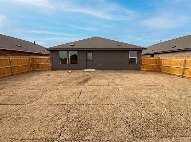 3708 Los Cabos Drive, Mustang, OK 73064