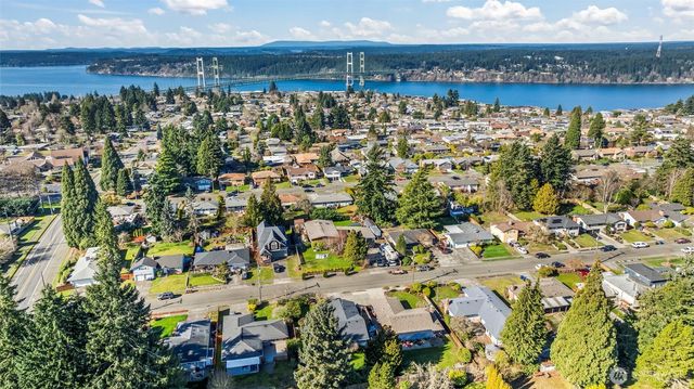 1801 N Lexington Street, Tacoma, WA 98406