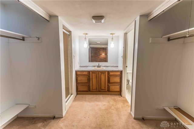 211 Whittington Drive, Dayton, OH 45459