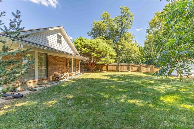 211 Whittington Drive, Dayton, OH 45459