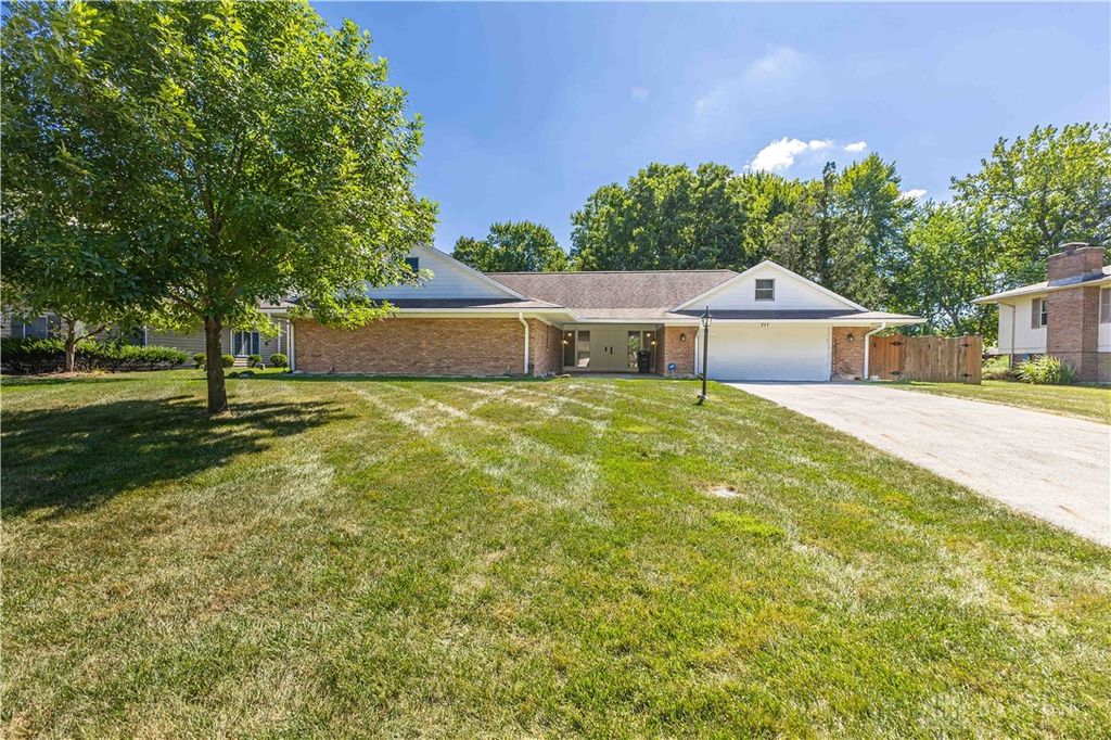 211 Whittington Drive, Dayton, OH 45459
