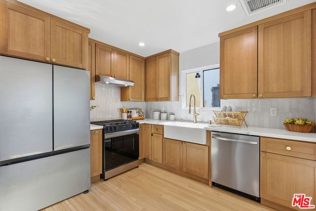 2908 Somerset Drive, Los Angeles, CA 90016