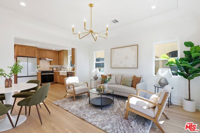 2908 Somerset Drive, Los Angeles, CA 90016