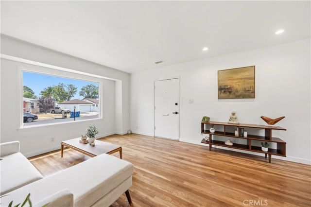 9441 Ruoff Avenue, Whittier, CA 90603