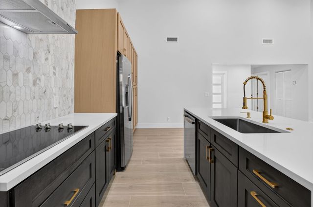 2908 NW 24th Way, Boca Raton, FL 33431