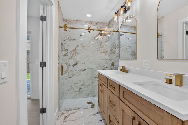 2908 NW 24th Way, Boca Raton, FL 33431