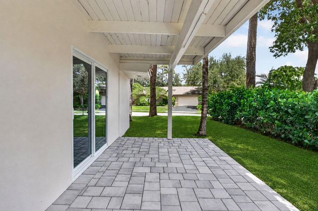 2908 NW 24th Way, Boca Raton, FL 33431