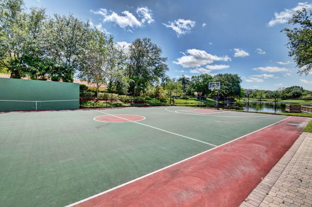 2908 NW 24th Way, Boca Raton, FL 33431