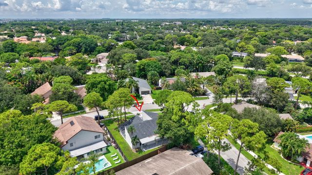 2908 NW 24th Way, Boca Raton, FL 33431