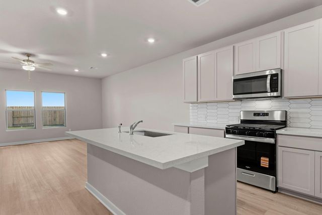 19070 Cetara Villa Drive, Hockley, TX 77447