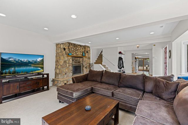 550 MEADOWBROOK AVE, Ambler, PA 19002