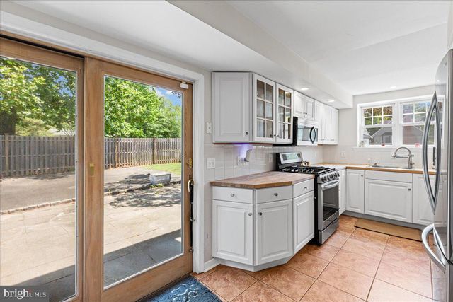 550 MEADOWBROOK AVE, Ambler, PA 19002