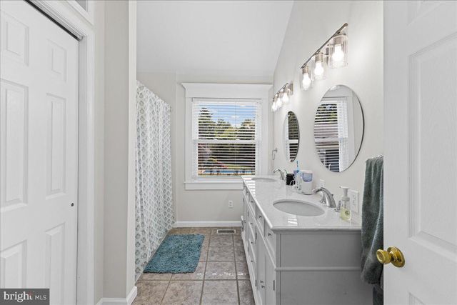 550 MEADOWBROOK AVE, Ambler, PA 19002