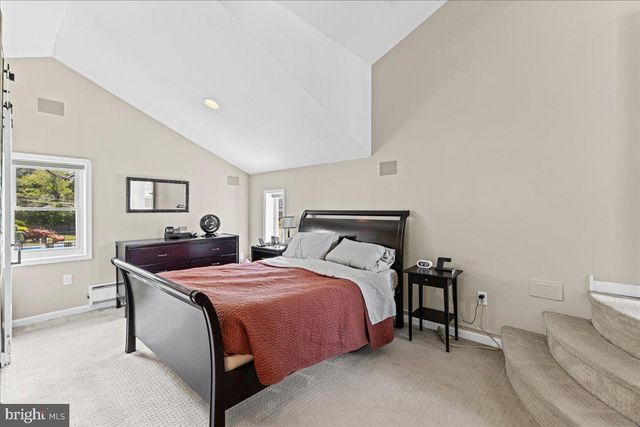 550 MEADOWBROOK AVE, Ambler, PA 19002