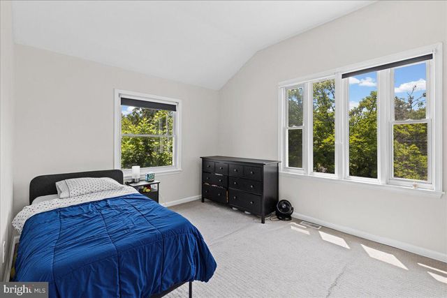 550 MEADOWBROOK AVE, Ambler, PA 19002