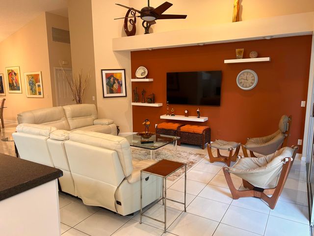 8884 Shoal Creek Lane, Boynton Beach, FL 33472
