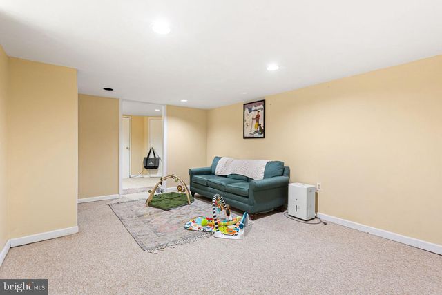 472 MARKLE ST, Philadelphia, PA 19128