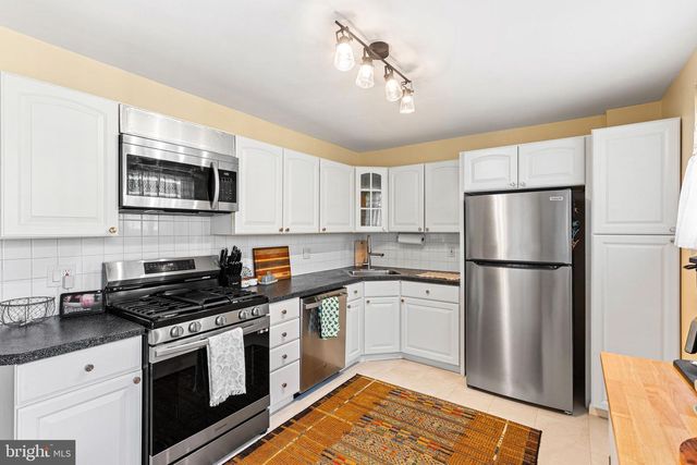 472 MARKLE ST, Philadelphia, PA 19128