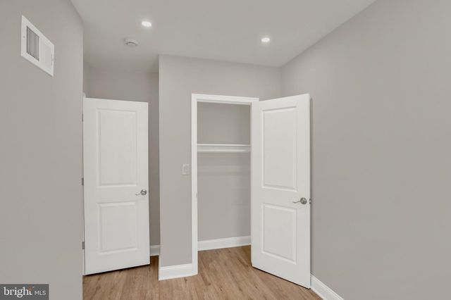1424 S NAPA ST, Philadelphia, PA 19146