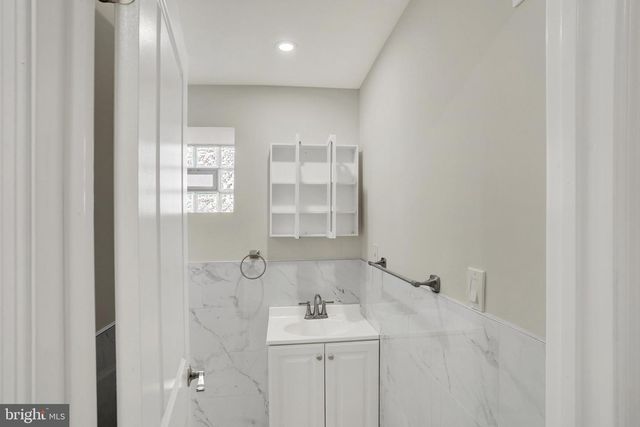 1424 S NAPA ST, Philadelphia, PA 19146