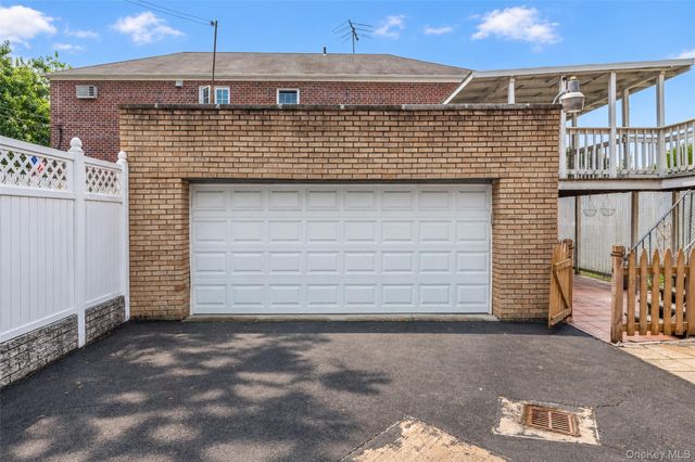 1559 Hollywood Avenue, Bronx, NY 10461
