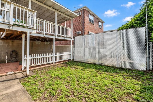 1559 Hollywood Avenue, Bronx, NY 10461
