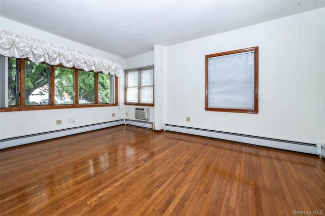 1559 Hollywood Avenue, Bronx, NY 10461