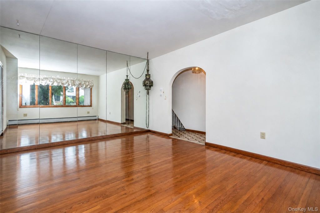 1559 Hollywood Avenue, Bronx, NY 10461 — photo 5