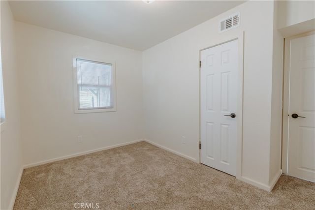 42520 Sonoma Dr, Big Bear Lake, CA 92315