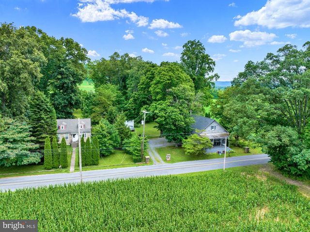 185 STITZER, Oley, PA 19547