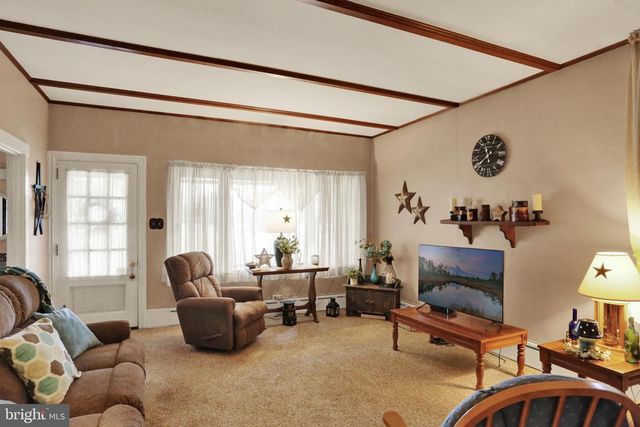 185 STITZER, Oley, PA 19547