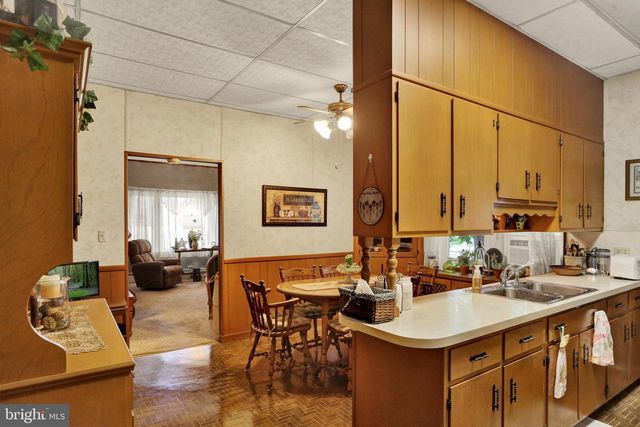 185 STITZER, Oley, PA 19547
