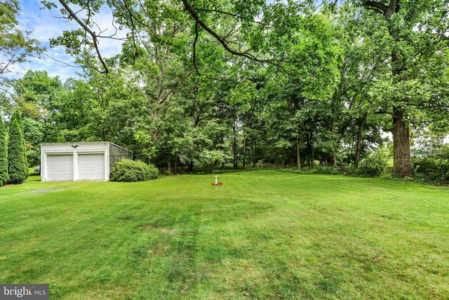 185 STITZER, Oley, PA 19547