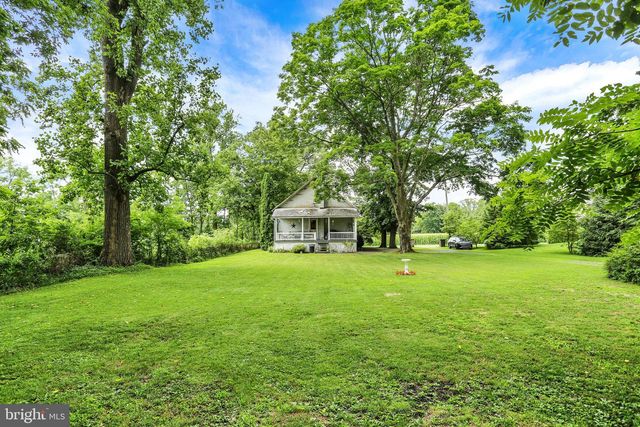 185 STITZER, Oley, PA 19547