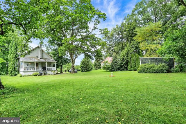 185 STITZER, Oley, PA 19547