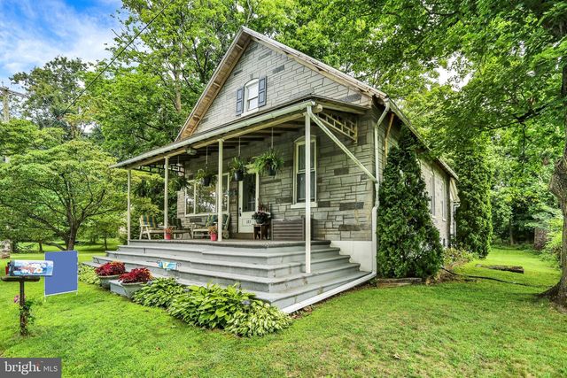 185 STITZER, Oley, PA 19547