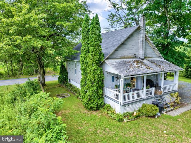 185 STITZER, Oley, PA 19547